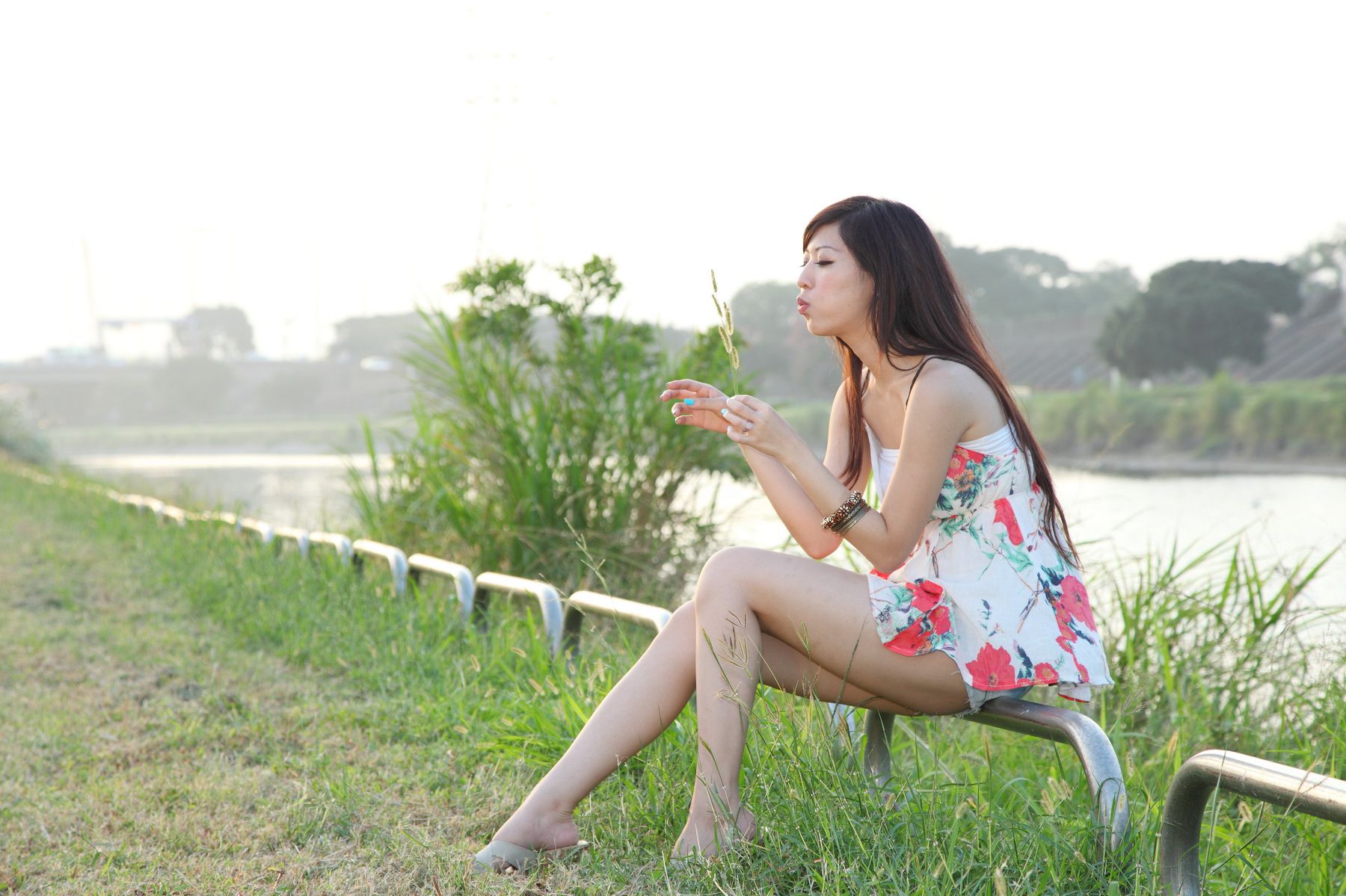《国光帮帮忙》助理美女主持韦韦 高清街拍/清新唯美写真合集(全)