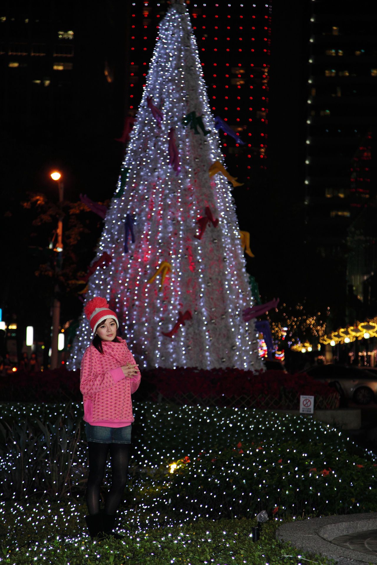 台湾清纯妹子UMI - 信义区圣诞夜拍+街拍图片合辑