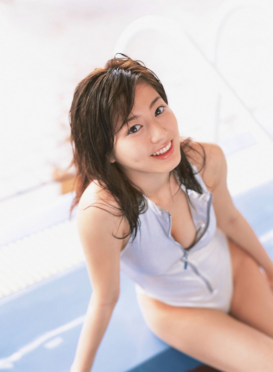 [YS Web] Vol.218 杉本有美《压倒的美少女》写真集