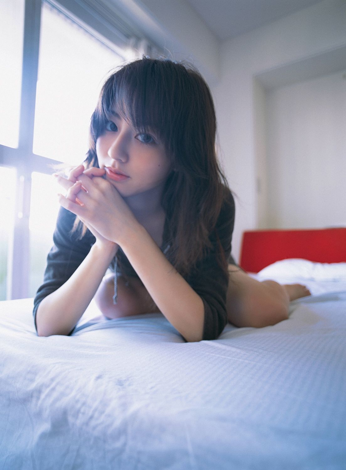 [YS Web] Vol.218 杉本有美《压倒的美少女》写真集