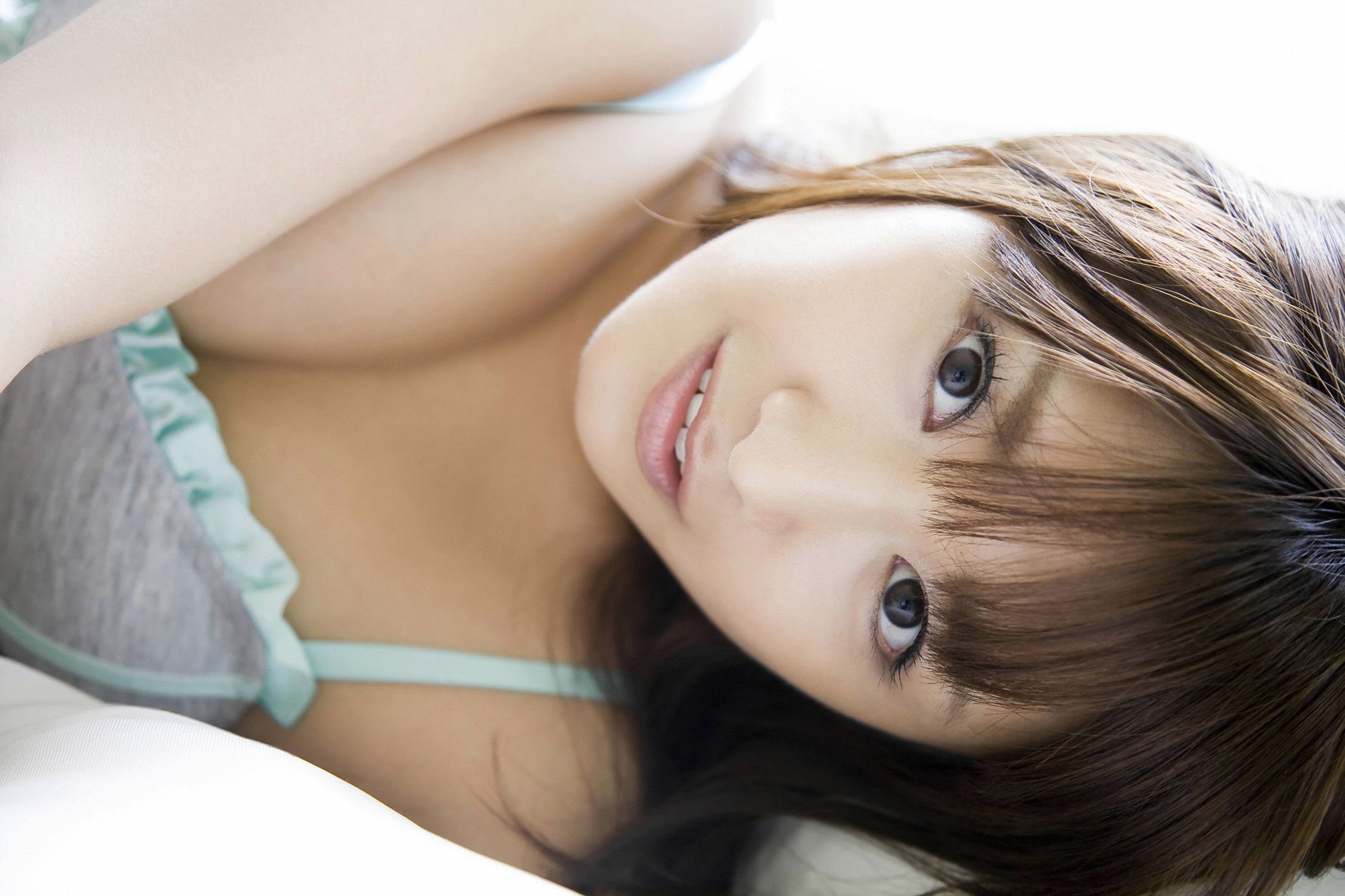 [YS Web] Vol.369 鎌田奈津美《禁断の柔肌》写真集