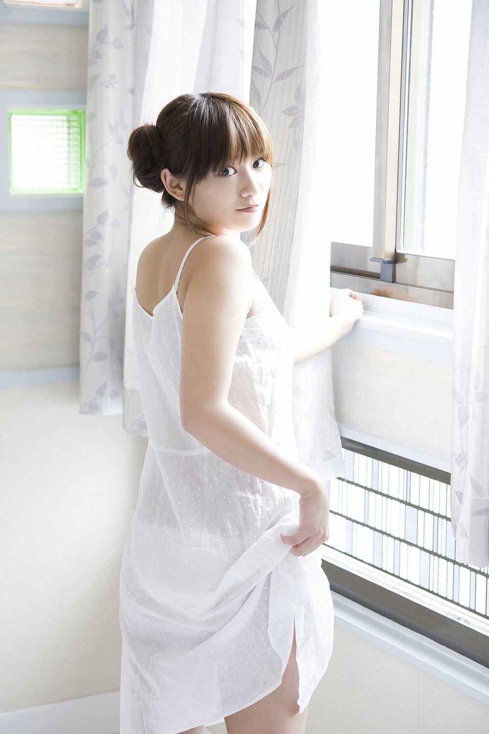 [YS Web] Vol.369 鎌田奈津美《禁断の柔肌》写真集