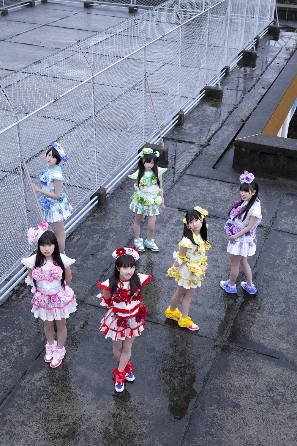 [YS Web] Vol.402 momoiro clover z(桃色幸运草Z) 写真集