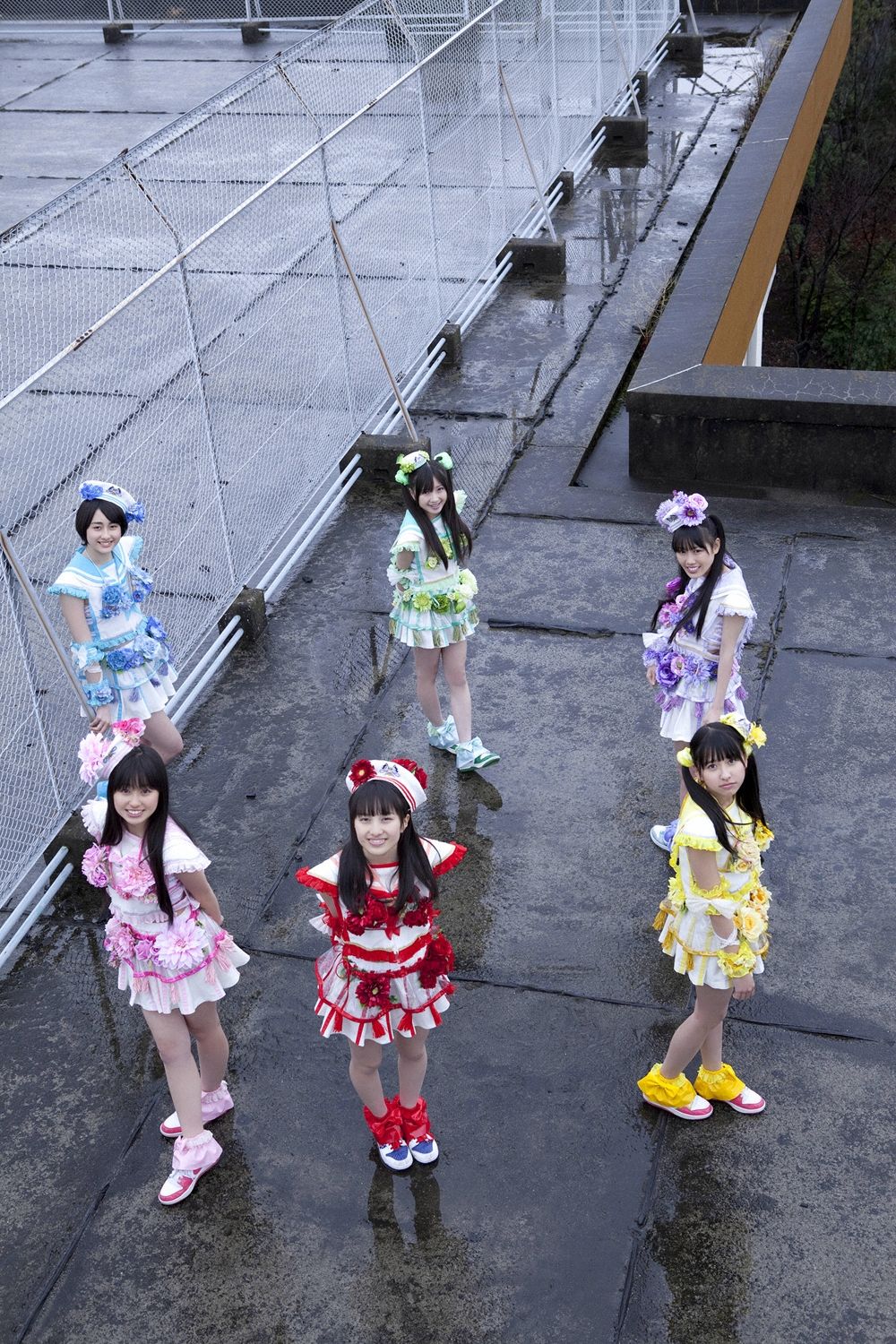 [YS Web] Vol.402 momoiro clover z(桃色幸运草Z) 写真集