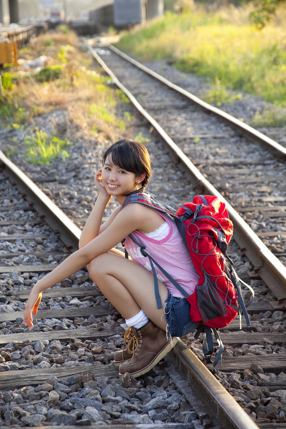 [YS Web] Vol.377 小池里奈《冒険したいお年頃》写真集