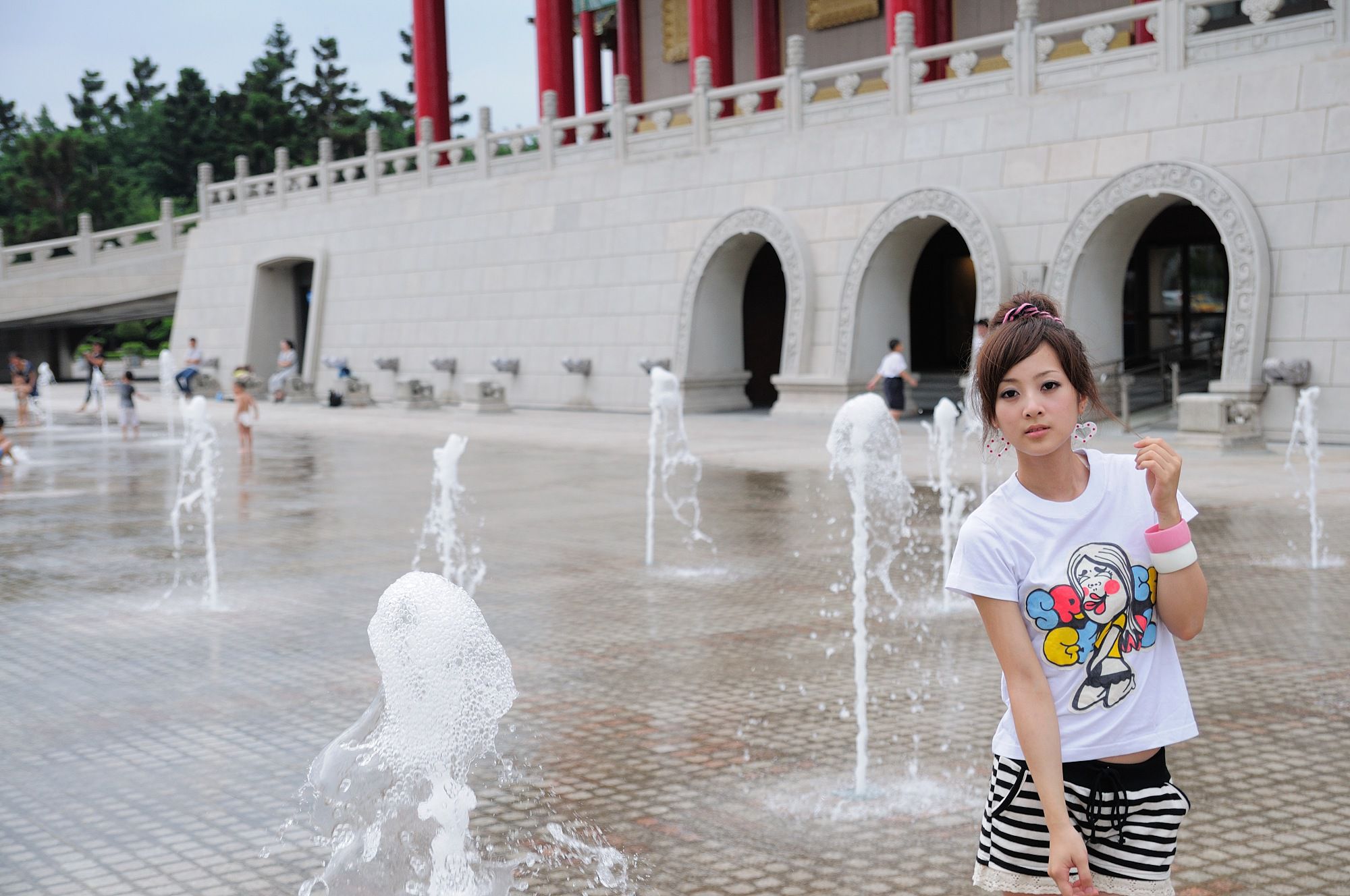 台湾美女果子MM - 植物園+中正紀念堂摄影写真套图