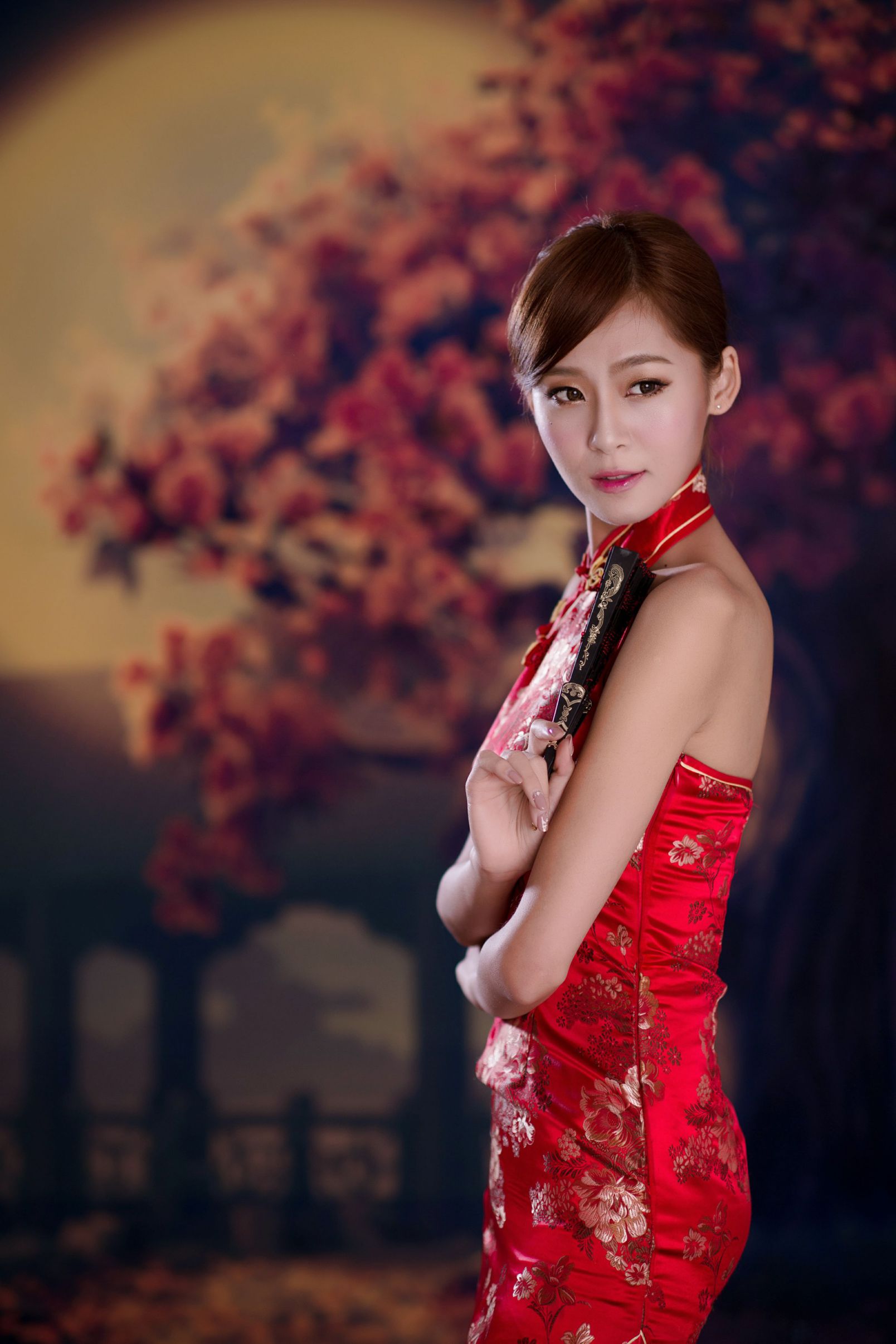 [BEAUTYLEG番外篇] Winnie小雪 - 红色旗袍性感迷人写真