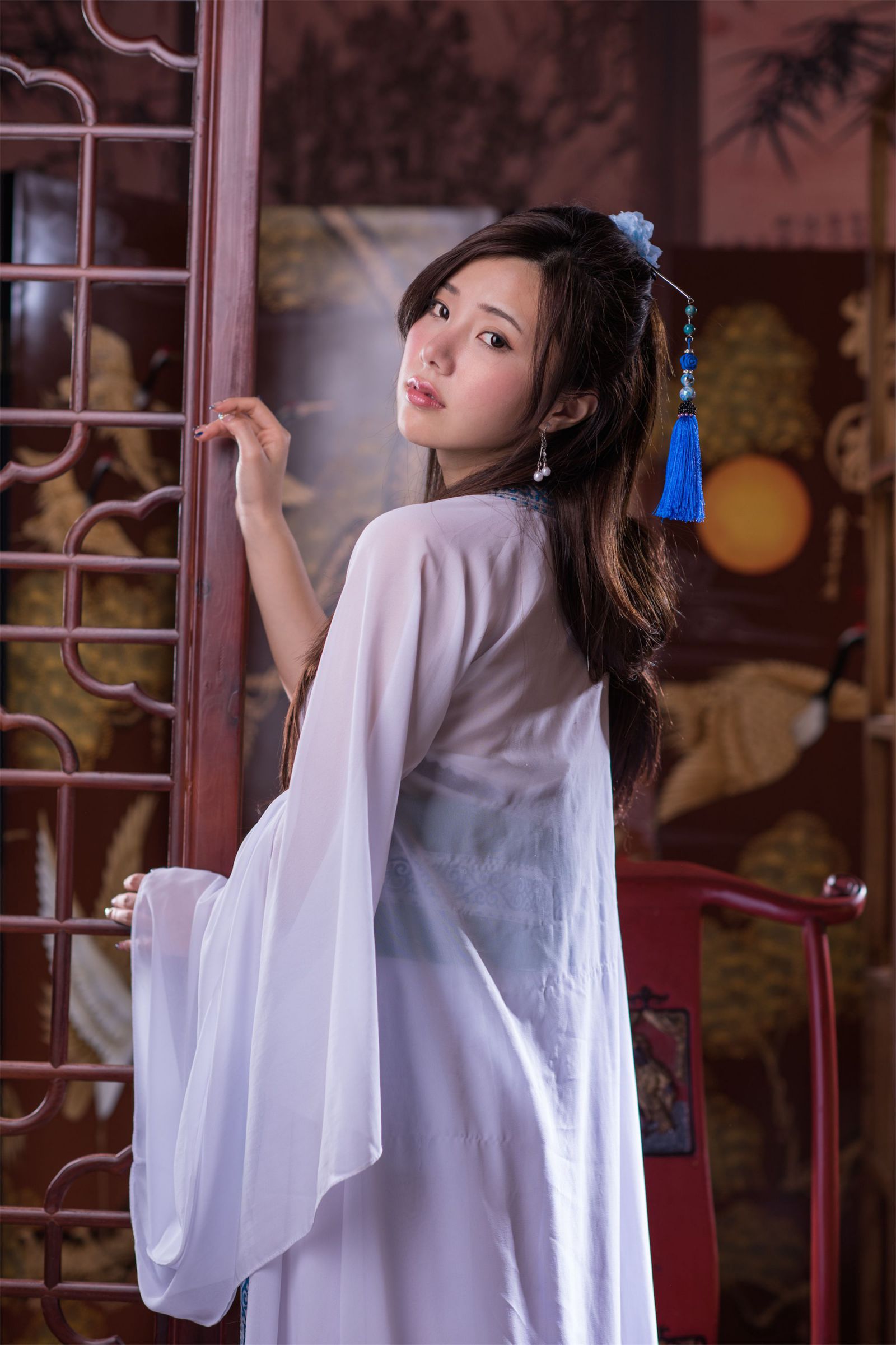 [Beautyleg番外篇] 陳思穎Zora 琴二棚拍复古中国风美女摄影图片