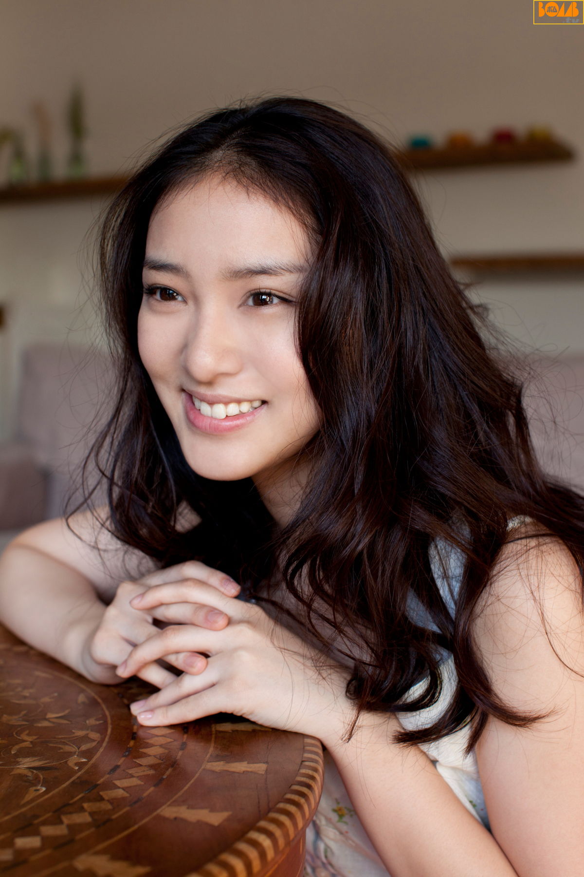 [Bomb.TV] 武井咲 Emi Takei 2012年02月號