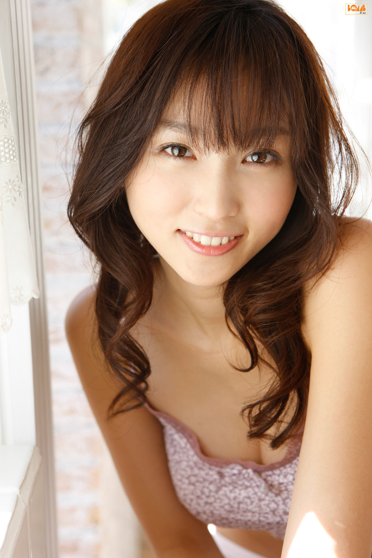 [Bomb.TV] 吉木りさ Risa Yoshiki 2011-04