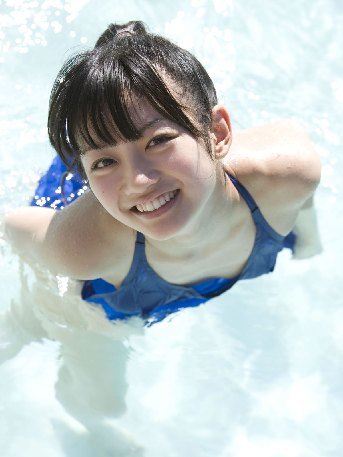 [Sabra] 森田涼花 Morita Suzuka《Sweet Breeze》写真集