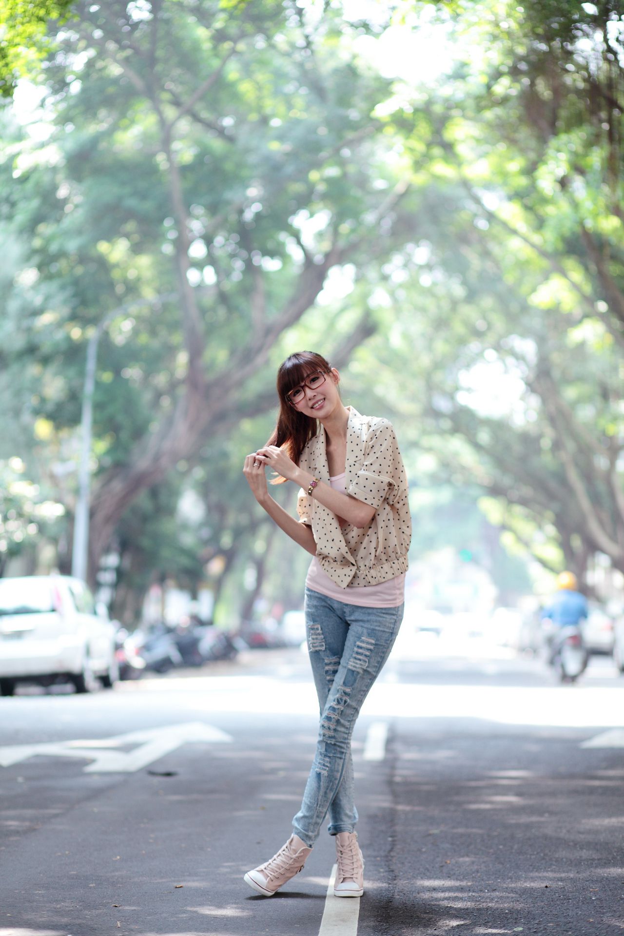 台湾模特晶晶(Kila) - 时尚长腿美女甜美街拍写真集