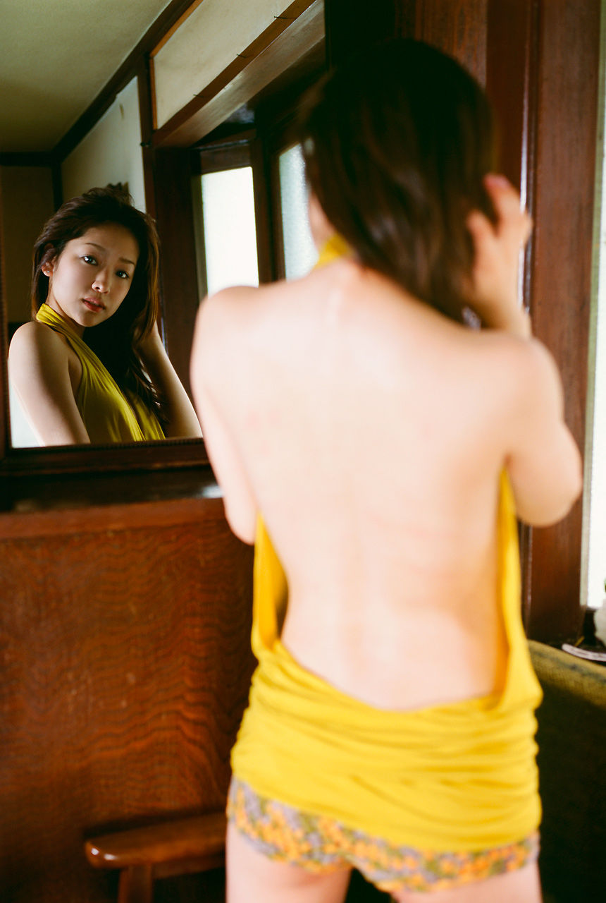 [Image.tv] 椎名法子《キミに、触れる、瞬間》写真集