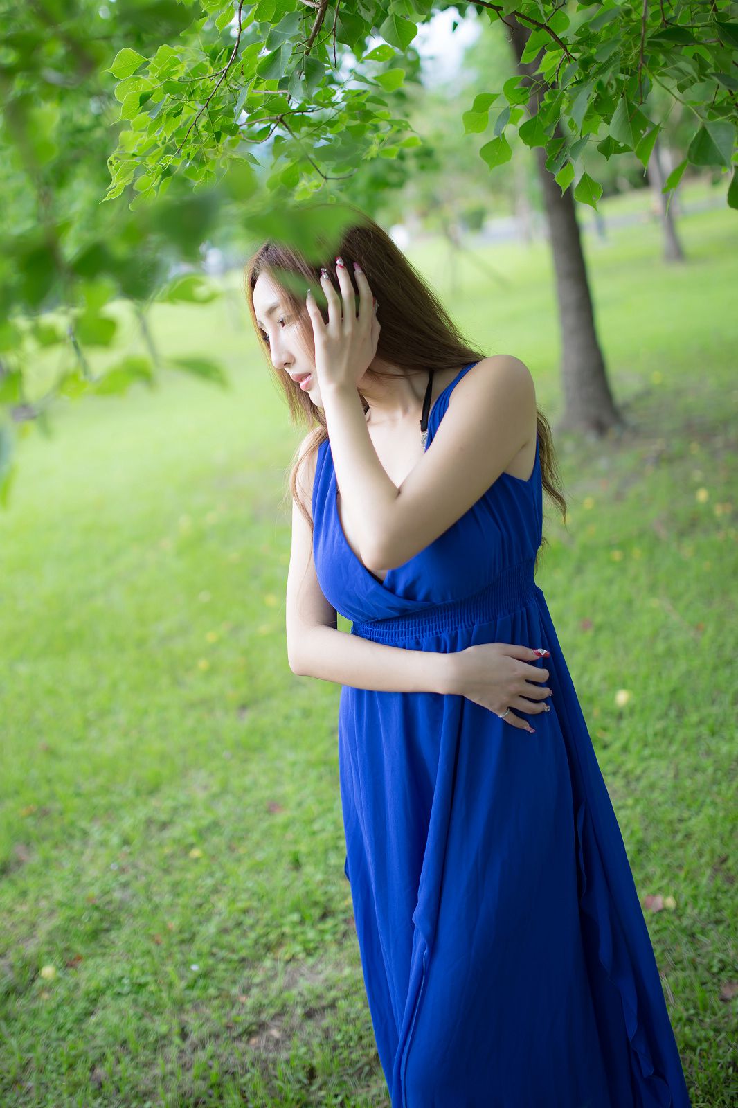 赵芸 - 唯美蓝色长裙户外写真