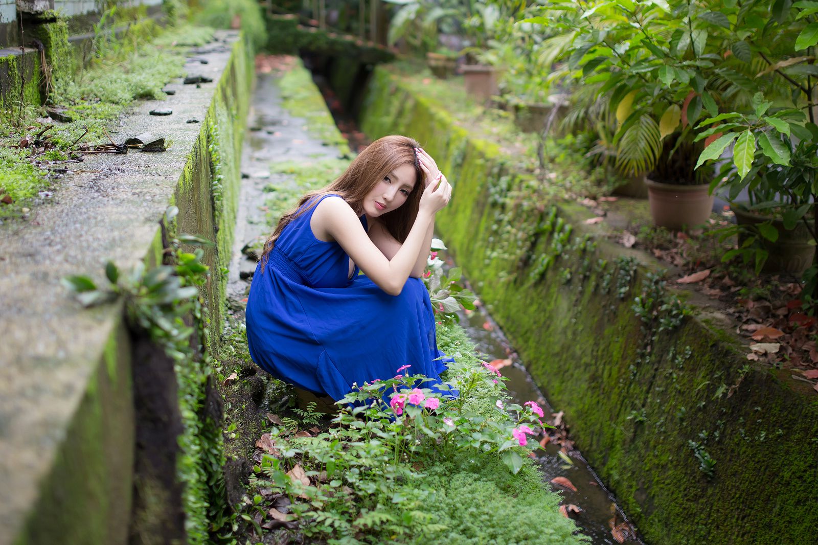 赵芸 - 唯美蓝色长裙户外写真