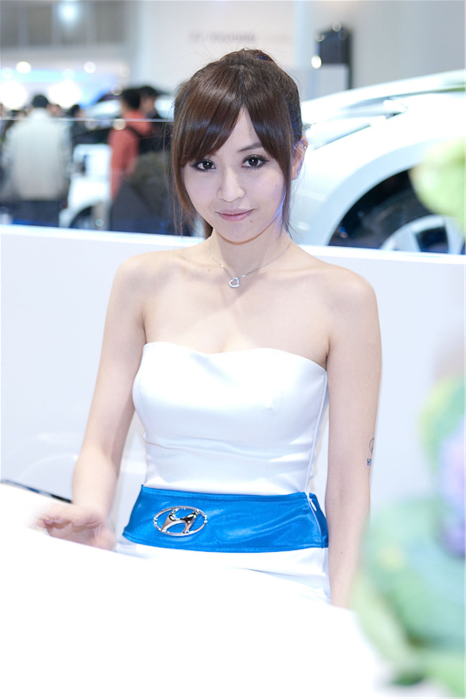 [Beautyleg番外篇] Lucy陈佳-台北車展摄影套图