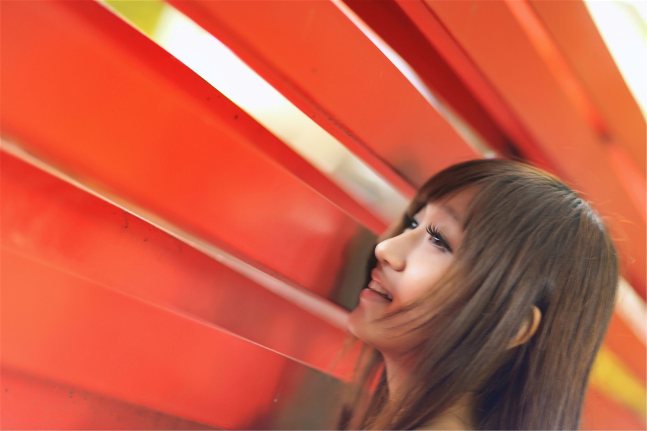 [台湾美女] 台湾清纯美女 小瑾,午小艾 - 水博馆周遭 超高清写真