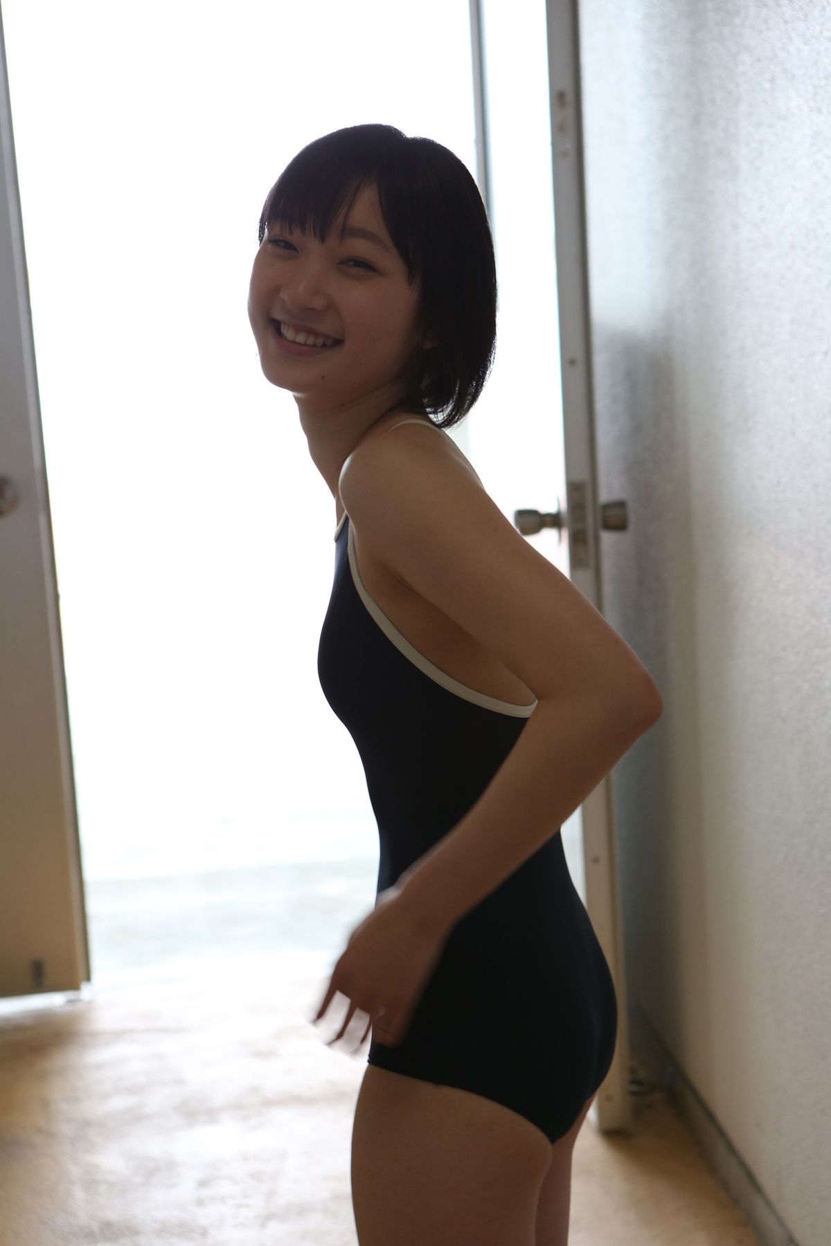 [Hello! Project Digital Books] No.129 宮本佳林 Karin Miyamoto 写真集