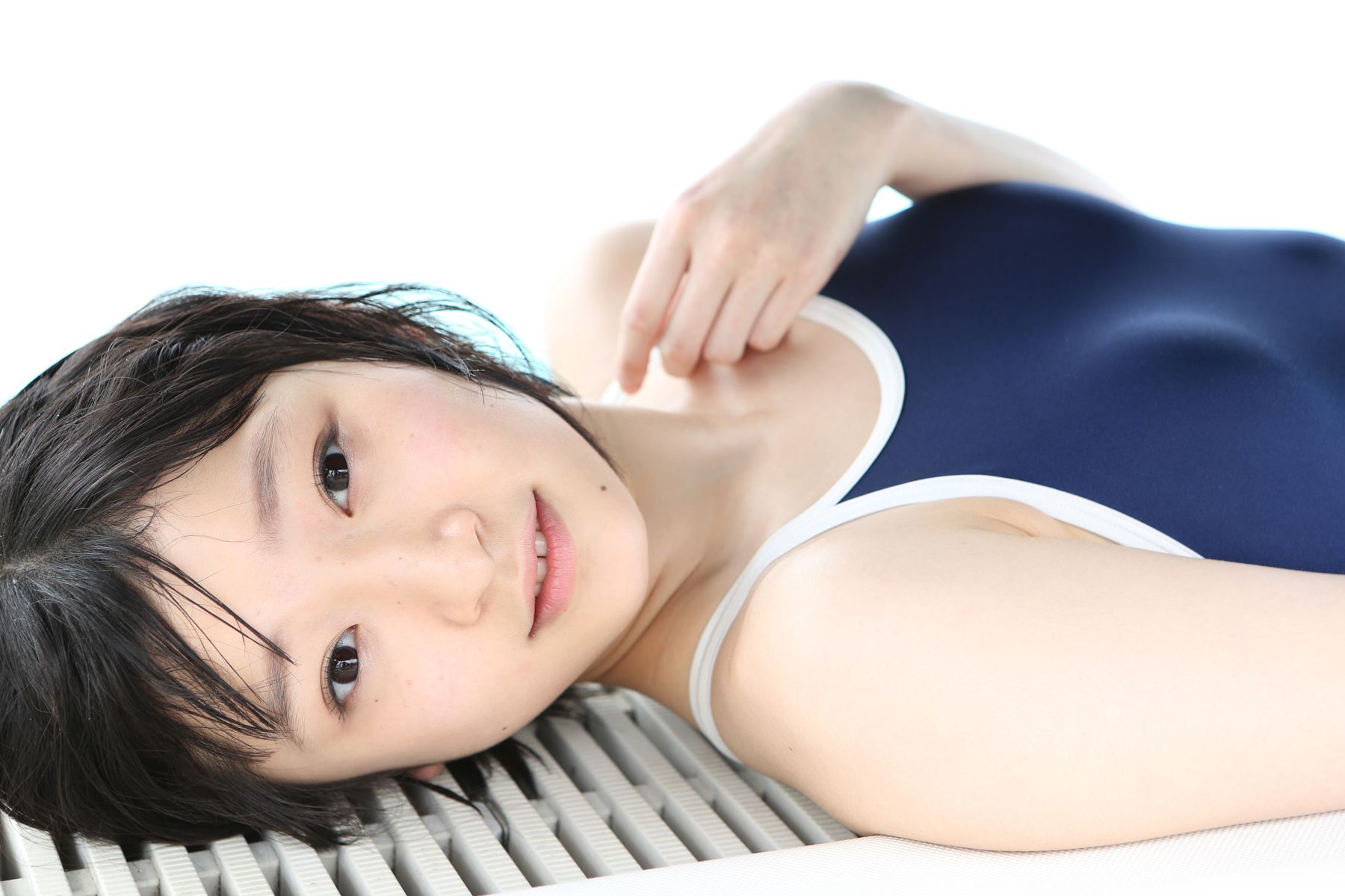 [Hello! Project Digital Books] No.129 宮本佳林 Karin Miyamoto 写真集