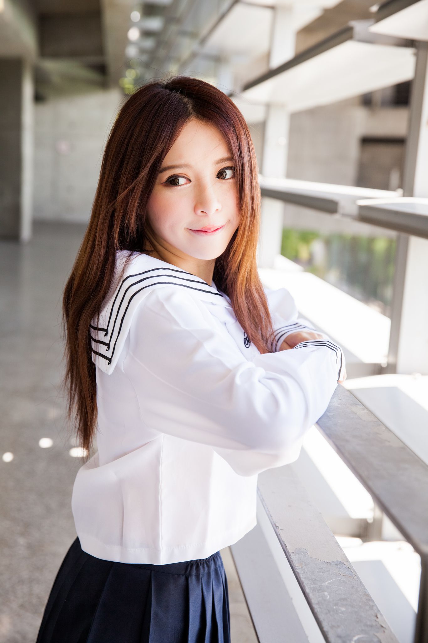 清纯白衬衫短裙学生装美女-1-6TU
