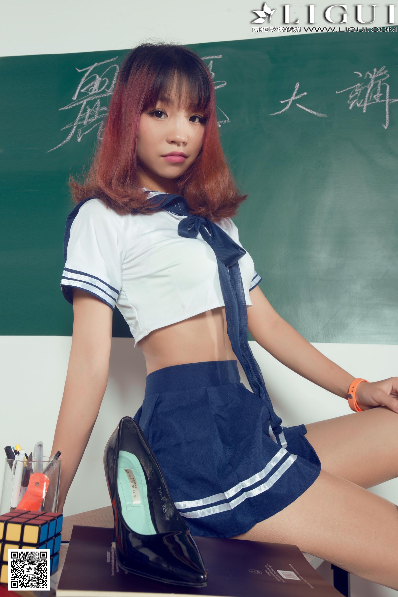 [Ligui丽柜] Liya - 教室里的水手服学生妹