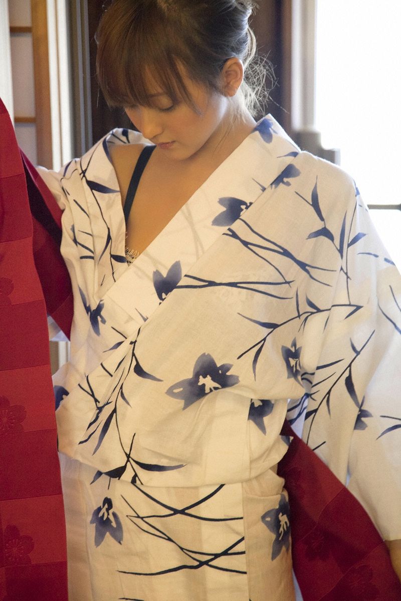 [WBGC套图] No.85 小松彩夏 Ayaka Komatsu 写真集