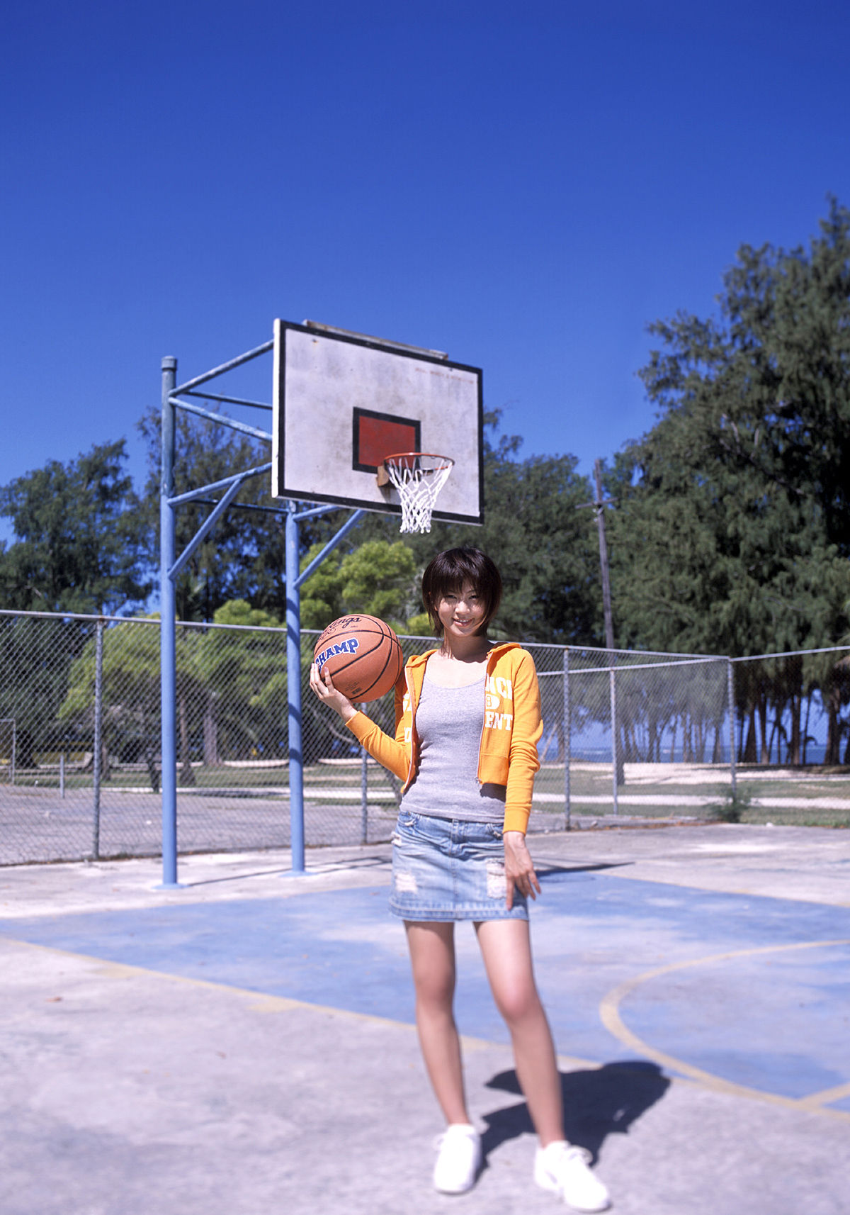 [For-side] 安田美沙子《Hoop!》 写真集